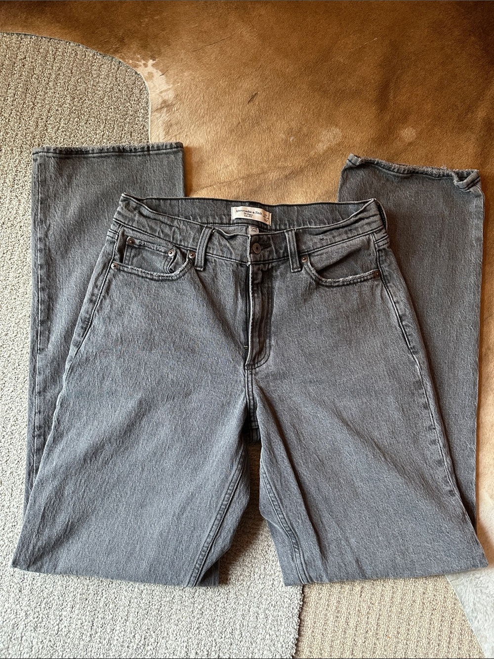 Abercrombie & Fitch Curve Love Low Rise Baggy Jeans